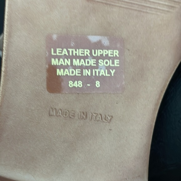 🔥nwt!  Leopard t-strap flat sandal - Picture 5 of 9